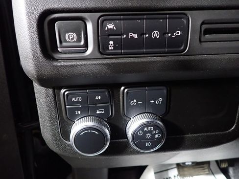 Used 2021 GMC Yukon XL SLT AWD/4WD image 27