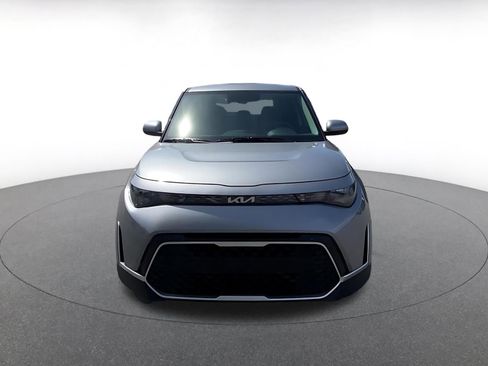 Used 2025 Kia Soul LX w/ LX Technology Package image 4