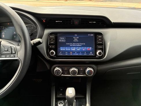 Certified 2023 Nissan Kicks SV FWD image 15