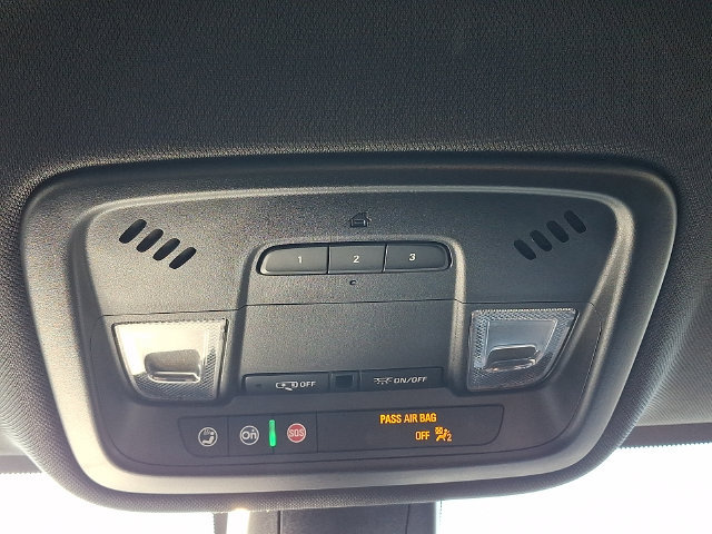 Used 2023 Chevrolet Traverse LT FWD image 26
