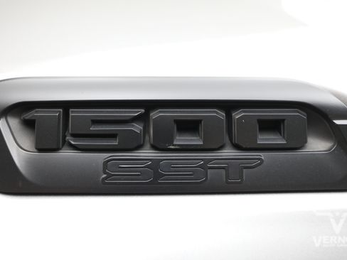 Used 2025 RAM 1500 Big Horn AWD/4WD image 10