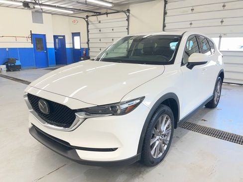 Used 2019 MAZDA CX-5 Grand Touring image 2