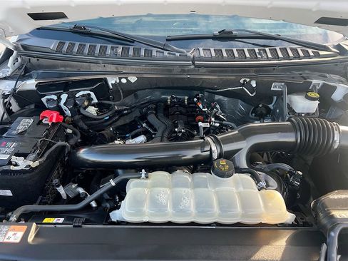 Used 2024 Ford Expedition Max XLT image 31