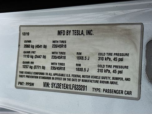 Used 2020 Tesla Model 3 Standard Range Plus image 12