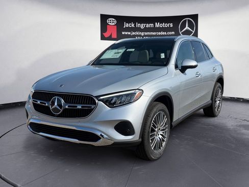 New 2026 Mercedes-Benz GLC 300 image 1