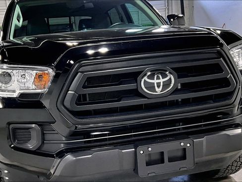 Used 2023 Toyota Tacoma SR image 38