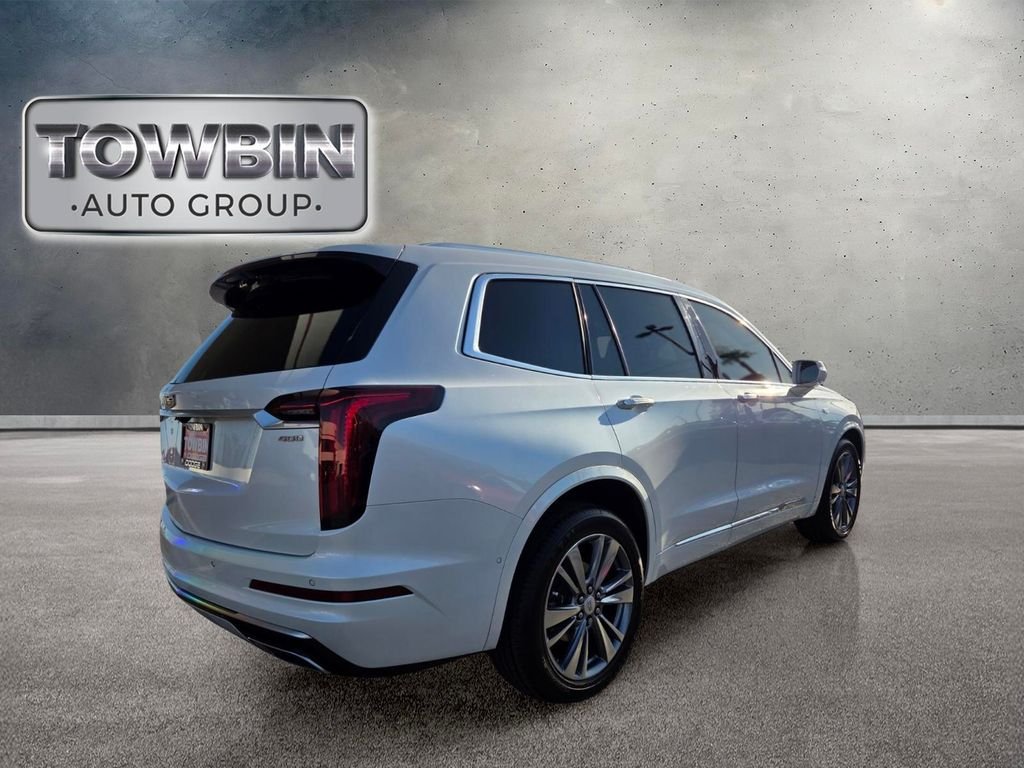 Used 2020 Cadillac XT6 Premium Luxury w/ Platinum Package FWD image 4