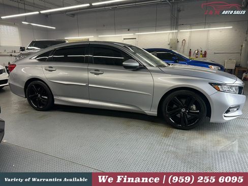 Used 2019 Honda Accord Sport image 5