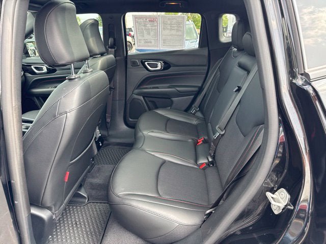Used 2023 Jeep Compass Trailhawk w/ Sun and Sound Group AWD/4WD image 19