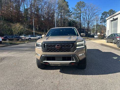Used 2022 Nissan Frontier PRO-4X image 8
