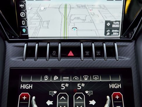 Used 2024 Lamborghini Urus Performante image 70