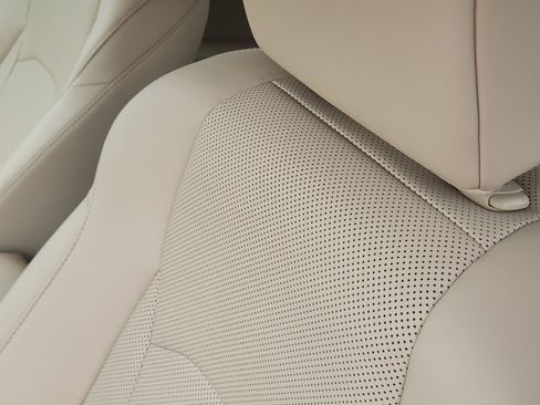 Certified 2020 Lexus RX 450hL AWD w/ Premium Package image 17