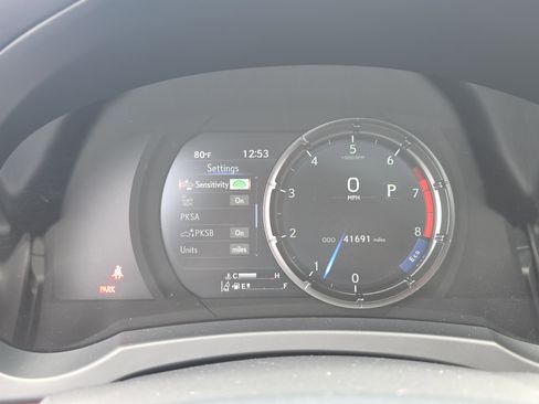 Used 2024 Chrysler Pacifica Limited FWD image 25