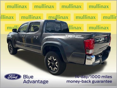 Used 2017 Toyota Tacoma TRD Off-Road w/ Tow Package RWD image 3