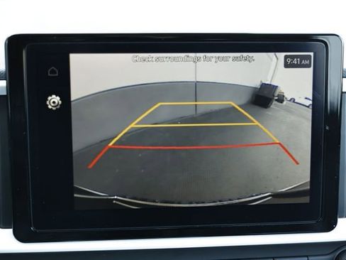 New 2025 Hyundai Venue Limited image 14