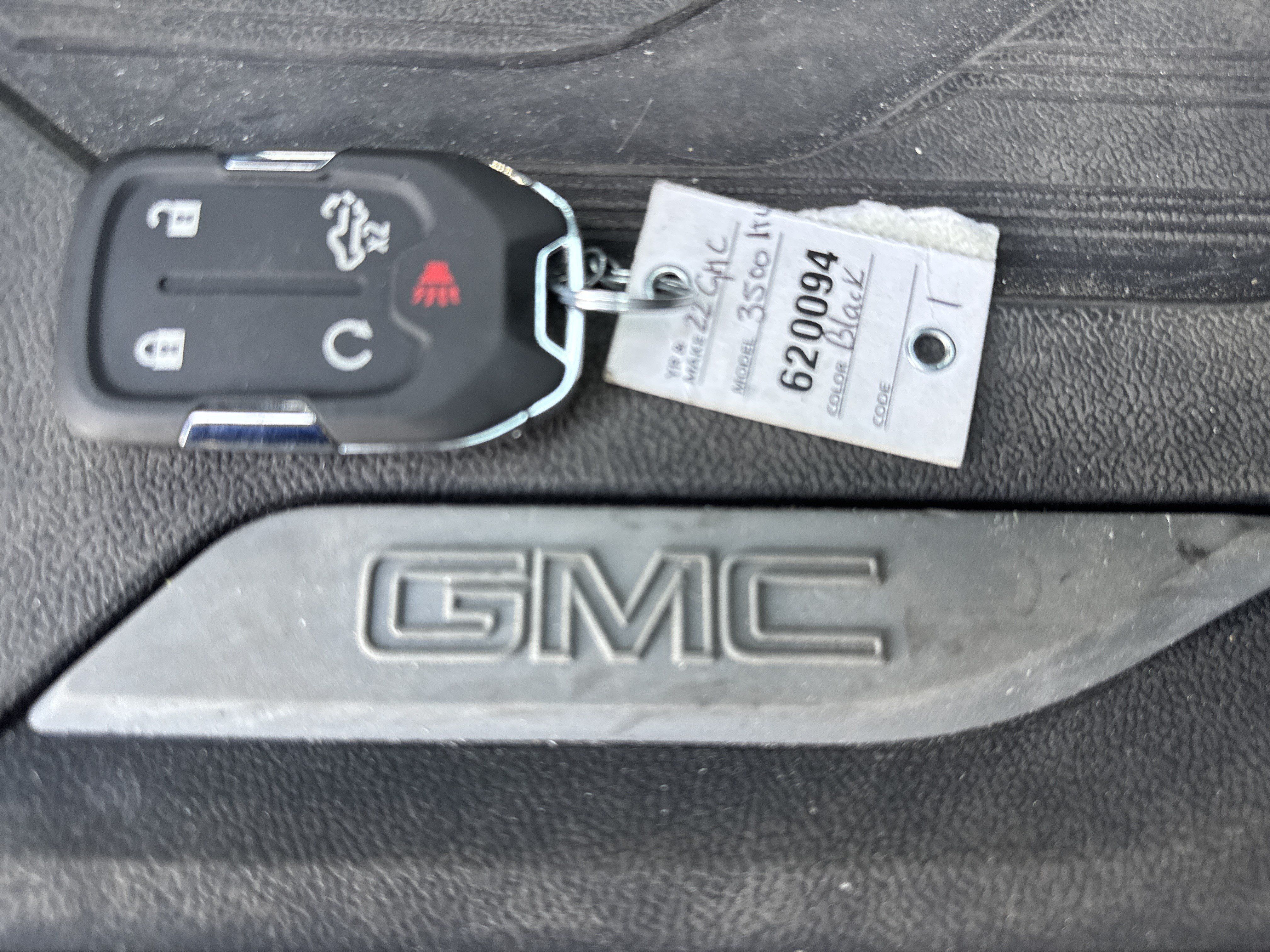 Used 2022 GMC Sierra 3500 AT4 AWD/4WD image 22