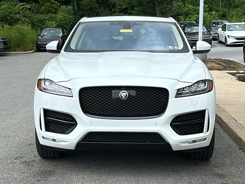 Used 2017 Jaguar F-PACE R-Sport AWD/4WD image 3