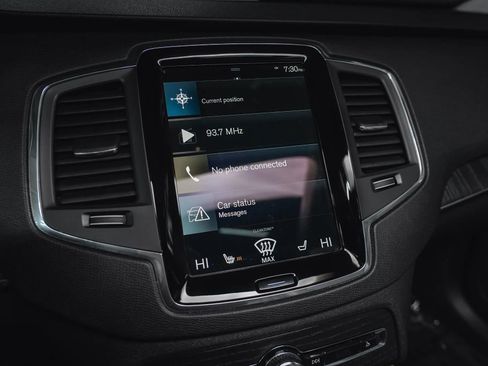 Used 2020 Volvo XC90 T6 Momentum w/ Protection Package Premier image 51