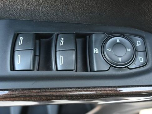 Used 2022 Chevrolet Silverado 1500 RST image 11