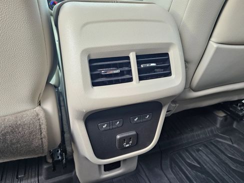 Used 2020 GMC Terrain Denali w/ Denali Premium Package AWD/4WD image 32
