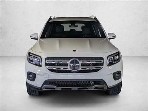 Certified 2022 Mercedes-Benz GLB 250 image 2