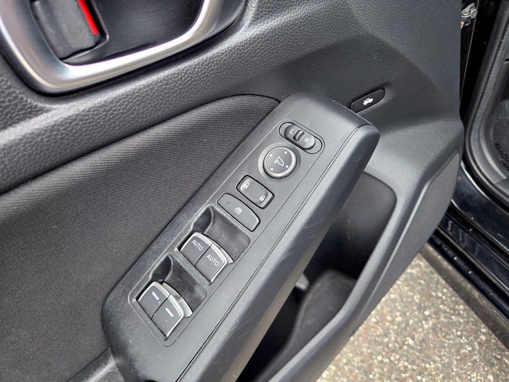 Used 2022 Honda Civic Sport image 21