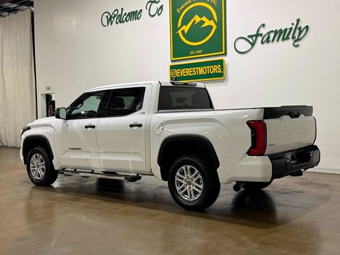 Used 2022 Toyota Tundra SR5 AWD/4WD image 6