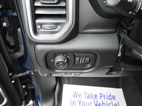 Used 2023 RAM 1500 Laramie AWD/4WD image 29