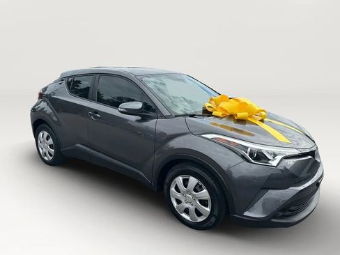 Used 2019 Toyota C-HR LE image 9