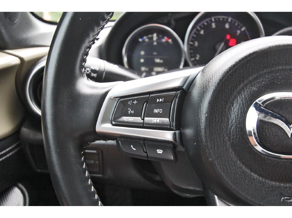 Used 2023 MAZDA MX-5 Miata Grand Touring RWD image 14