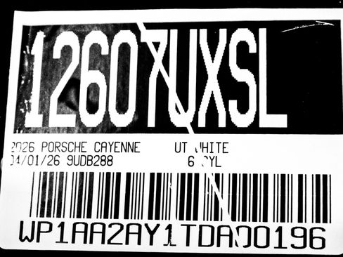 Certified 2026 Porsche Cayenne AWD/4WD image 30