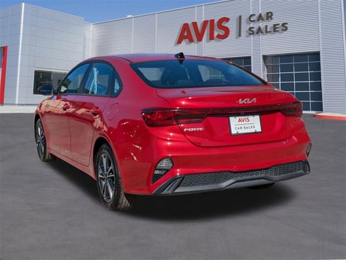 Used 2024 Kia Forte LXS image 9