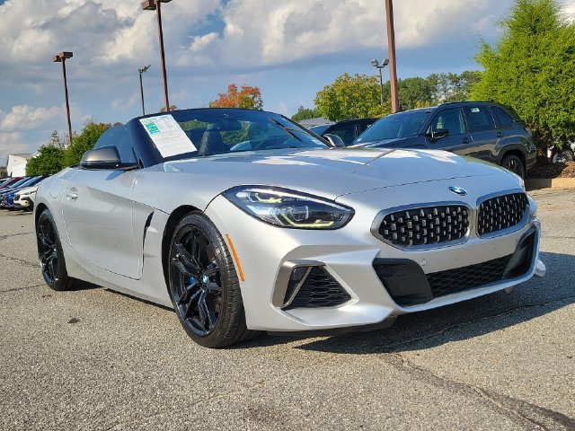 Used 2020 BMW Z4 M40i w/ Executive Package RWD image 10