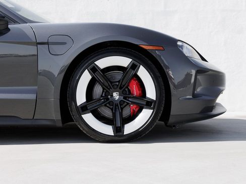 New 2025 Porsche Taycan 4S AWD/4WD image 11