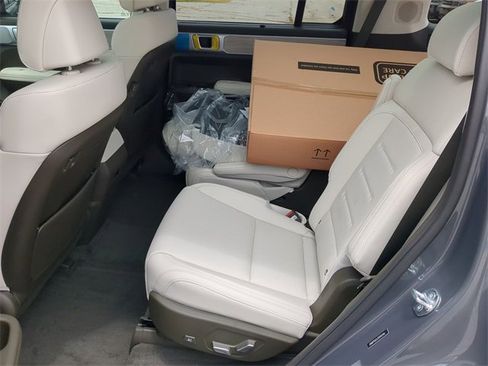 New 2025 Hyundai Santa Fe Calligraphy image 24