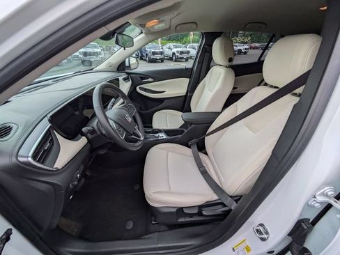 Certified 2024 Buick Encore GX Preferred AWD/4WD image 25