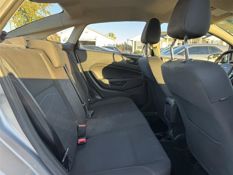 Used 2018 Ford Fiesta SE FWD image 11