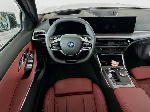 Used 2025 BMW 330i xDrive Sedan w/ Premium Package image 30