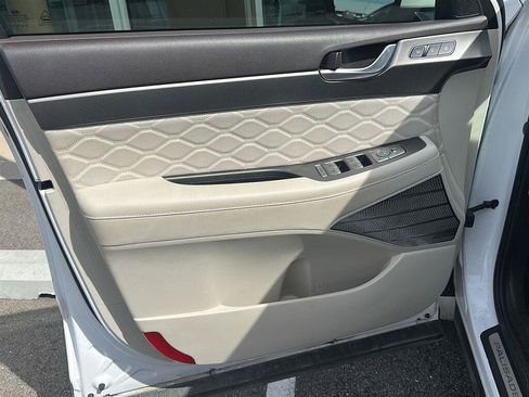 Used 2020 Hyundai Palisade Limited FWD image 18