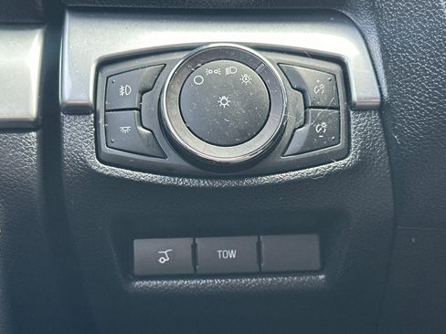 Used 2019 Ford Explorer Sport image 41