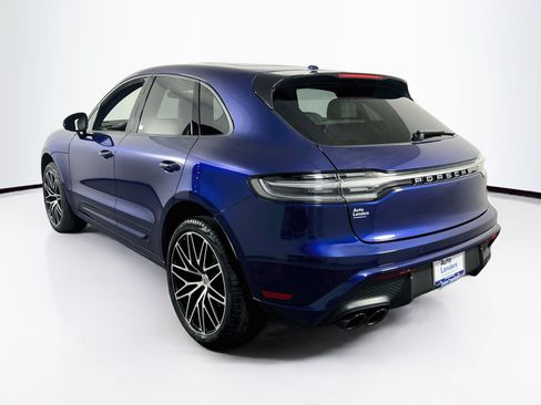 Used 2025 Porsche Macan w/ Premium Package Plus AWD/4WD image 7