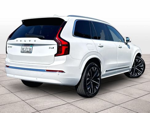 Used 2026 Volvo XC90 B6 Plus w/ Protection Package Premier AWD/4WD image 16
