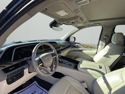 Used 2021 Cadillac Escalade Sport Platinum image 32