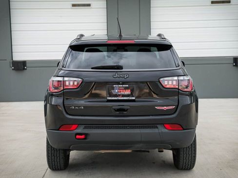 Used 2019 Jeep Compass Trailhawk image 6
