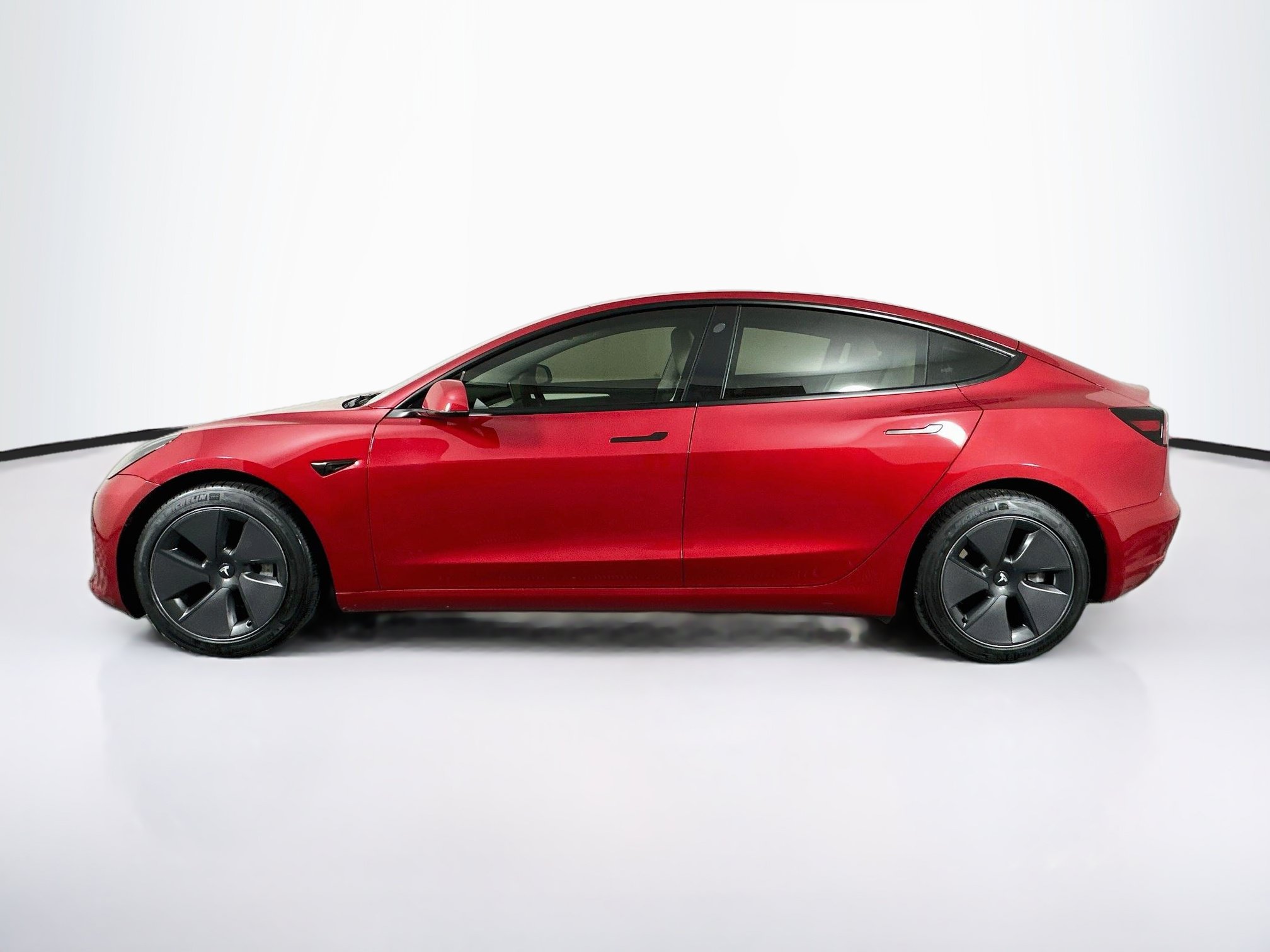 Used 2023 Tesla Model 3 Standard Range RWD image 4