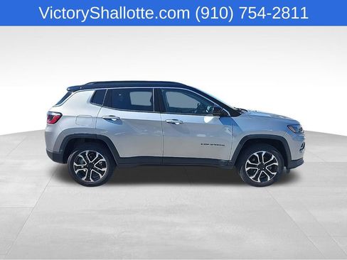 Used 2022 Jeep Compass Limited AWD/4WD image 27