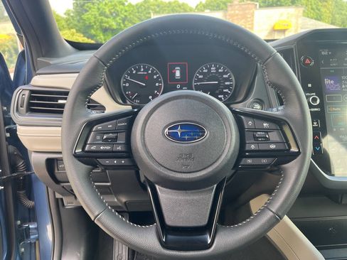 Used 2025 Subaru Forester Premium w/ Protection Package AWD/4WD image 7