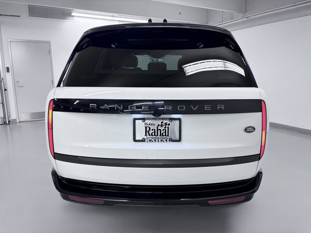 Used 2023 Land Rover Range Rover SE AWD/4WD image 5
