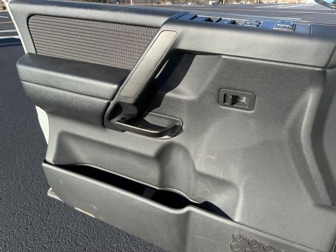 Used 2012 Nissan Titan SV image 19