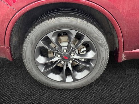 Certified 2025 Dodge Durango GT image 12